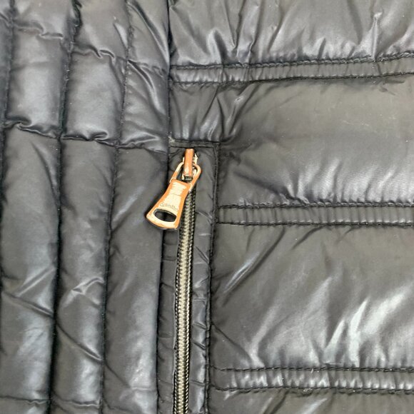 Calvin Klein Women’s Black Puffer Jacket – Size medium – Hooded, Logo Sleeve. - Picture 8 of 14